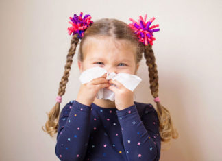 Jak skutecznie leczyć katar u dziecka?