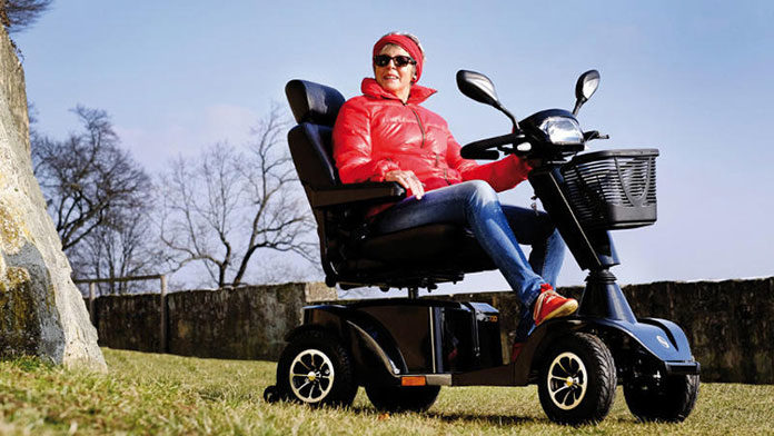 Skutery i wózki elektryczne – jak dobrać wózek do swoich potrzeb?