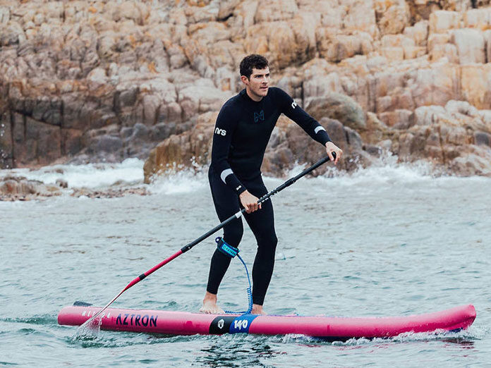 Jak dobrać piankę neoprenową do pływania