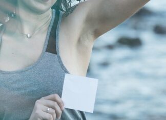 Czym depilować pachy? Czym depilować pachy