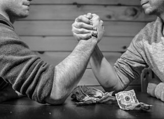 Kiedy zakłada się PEGA?