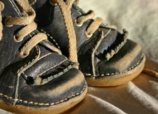 Jak nauczyć się stać na rękach?