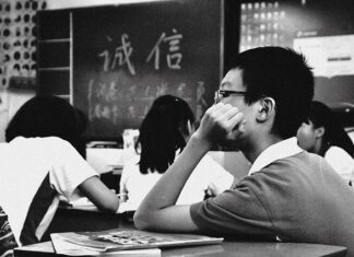 Co się daje na szczęście na egzamin?