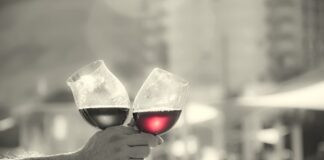 Czy daje się coś dziewczynie na studniówkę?