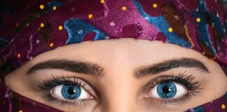 Kto pierwszy mówi przysięgę?