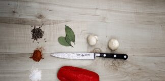 Kiedy włożyć liść laurowy do portfela?