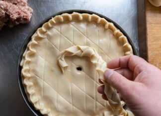 Z czego robi się nadzienie różane?