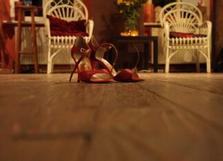 Czym smarować pięty?