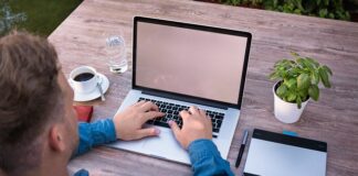 Jak się pisze z wczoraj?